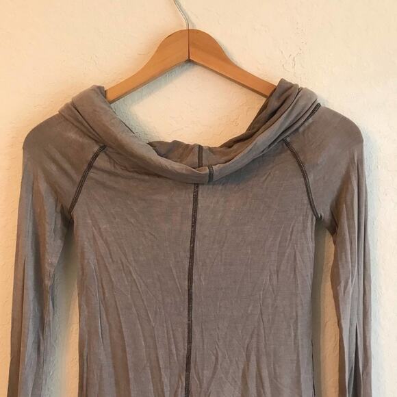 Free People XS brown cowl neckline blouse top long sleeve clean - Picture 6 of 8